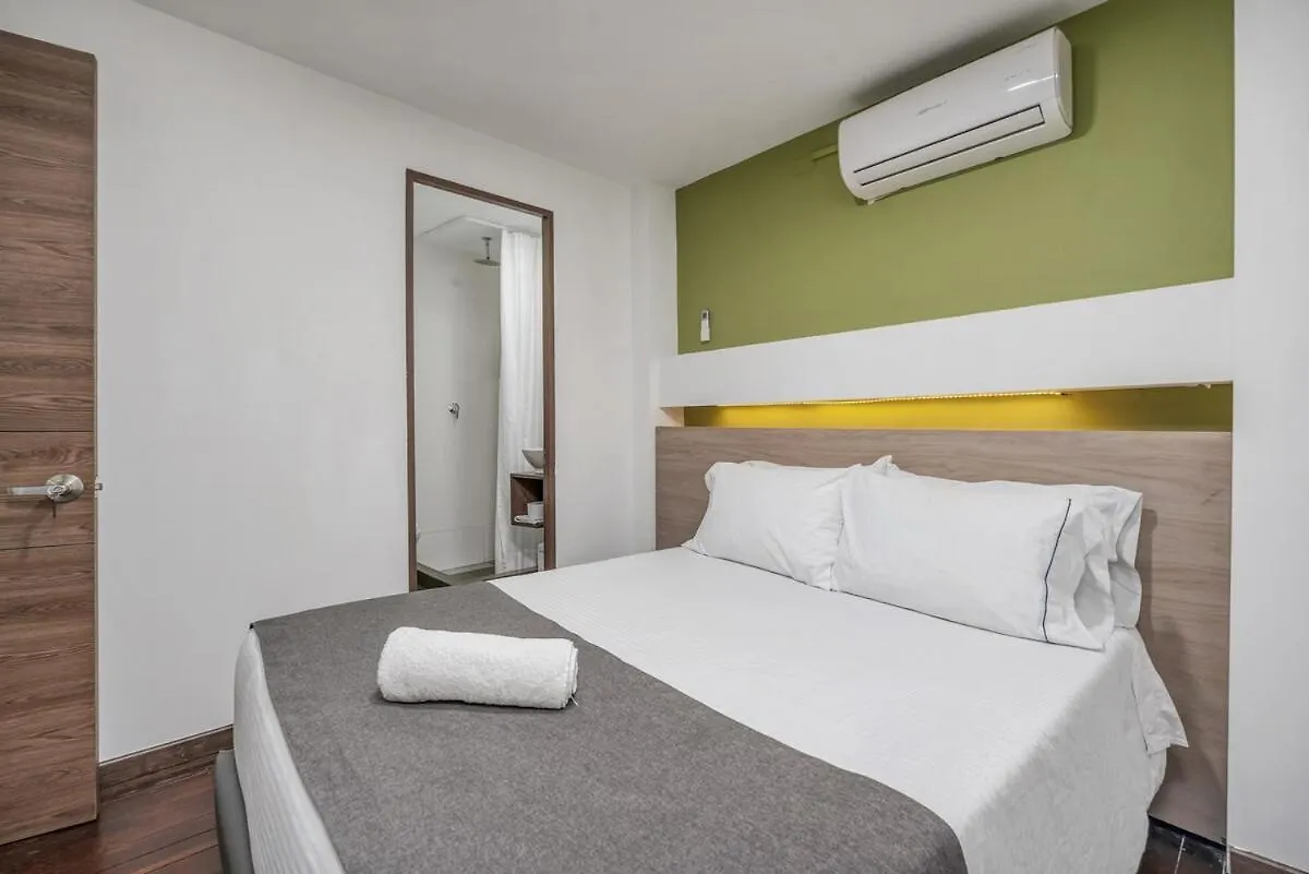 Apartment Nowa Terra Ph - Heated Small Pool, Bbq & Ac Lleras Park Medellin Colombia